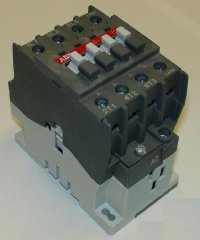 ABB CONTACTOR 17 AMP 3-POLE 240VAC (A16-30-10-80)