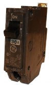 Show product details for CIRCUIT BREAKER 30A 1P 10KAIC GE (THQB1130)