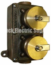 MARINE RECEPTACLE 2-GANG 20A 2P3W BRONZE PAULUHN / EATON / CROUSE-HINDS 2614B-125